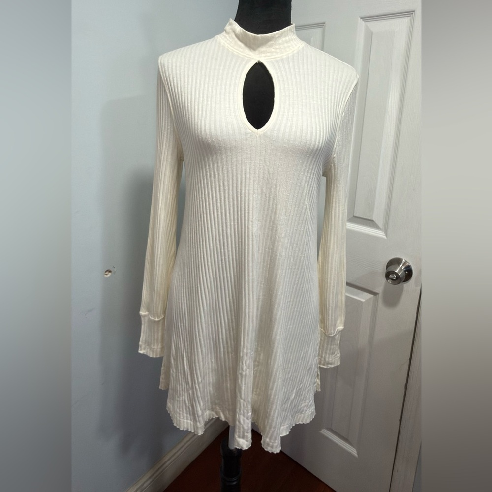 We The Free Ivory Ribbed Keyhole Mock Neck Tunic